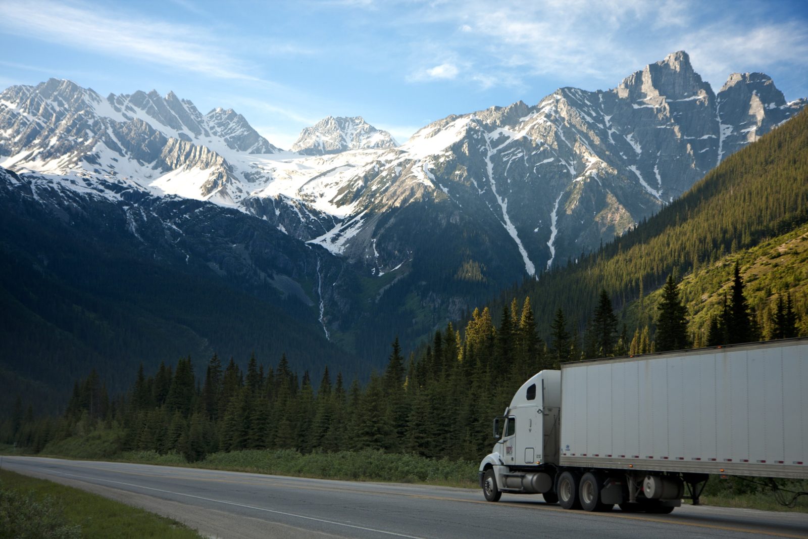 logistics-lorry-mountains-93398 logistics-lorry-mountains-93398